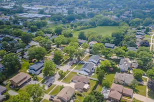 17W544 Sutton Pl, Darien, IL 60561 - Photo 44