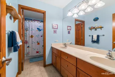 614 Pine Street, Sugar Grove, IL 60554 - Photo 18