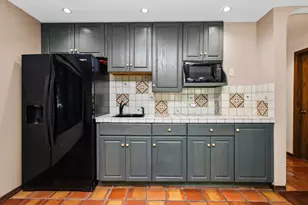 4529 W Columbia Ave, Lincolnwood, IL 60712 - Photo 30