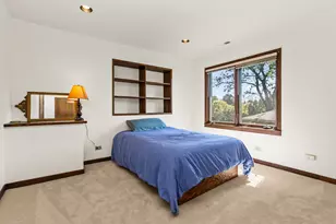 4529 W Columbia Ave, Lincolnwood, IL 60712 - Photo 24