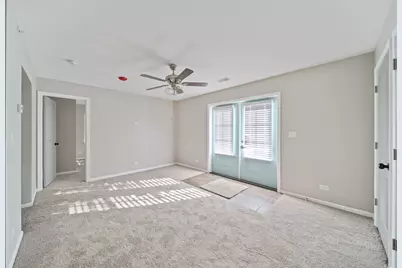 5 S Virginia Road #8, Crystal Lake, IL 60014 - Photo 8