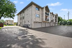 8650 Laporte Ave, Burbank, IL 60459 - Photo 12