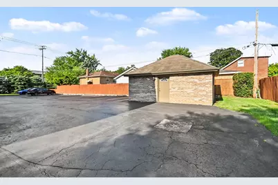 8650 Laporte Avenue #1B, Burbank, IL 60459 - Photo 14