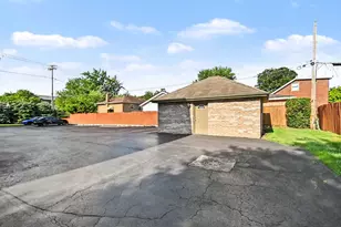 8650 Laporte Ave, Burbank, IL 60459 - Photo 14