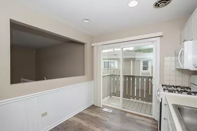 1063 Hampton Harbor #1063, Schaumburg, IL 60193 - Photo 12