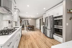 4030 N Parkside Dr, Hoffman Estates, IL 60192 - Photo 18