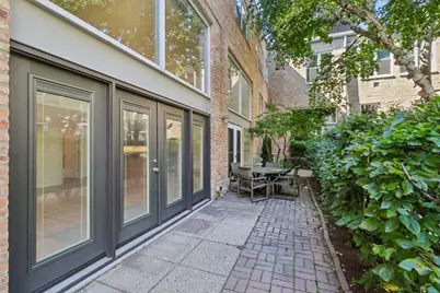 1133 W Cornelia Avenue #B, Chicago, IL 60657 - Photo 1