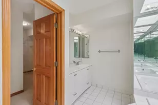 1133 W Cornelia Ave, Chicago, IL 60657 - Photo 16
