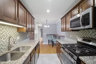 1306 Cove Dr, Prospect Heights, IL 60070 - Photo 6