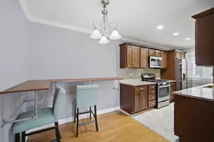 1306 Cove Dr, Prospect Heights, IL 60070 - Photo 4