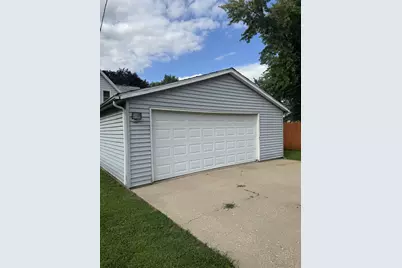 407 W 6th Street, Sterling, IL 61081 - Photo 4