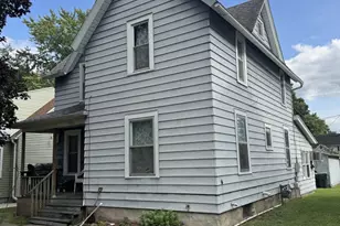 407 W 6th St, Sterling, IL 61081 - Photo 2