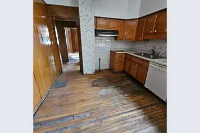 3950 W Montrose Avenue, Chicago, IL 60618 - Photo 6