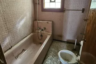 3950 W Montrose Ave, Chicago, IL 60618 - Photo 4