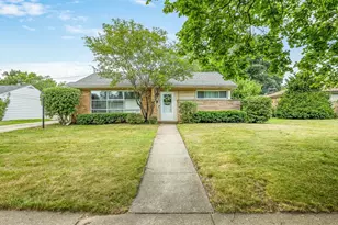 4210 Buckingham Dr, Rockford, IL 61107 - Photo 1