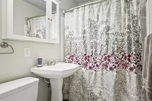 4210 Buckingham Dr, Rockford, IL 61107 - Photo 16