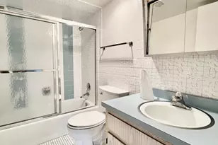 11012 Kilpatrick Ave, Oak Lawn, IL 60453 - Photo 10