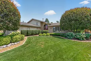 11723 Hidden Brook Ct, Orland Park, IL 60467 - Photo 6