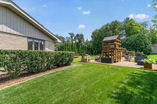 11723 Hidden Brook Ct, Orland Park, IL 60467 - Photo 8