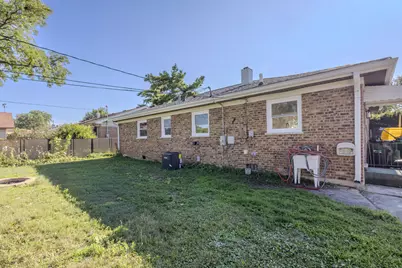 10741 Mason Avenue, Chicago Ridge, IL 60415 - Photo 2