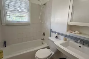 360 Tee Ln, Carpentersville, IL 60110 - Photo 12