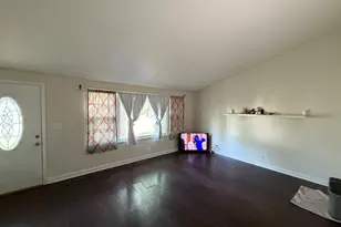360 Tee Ln, Carpentersville, IL 60110 - Photo 26