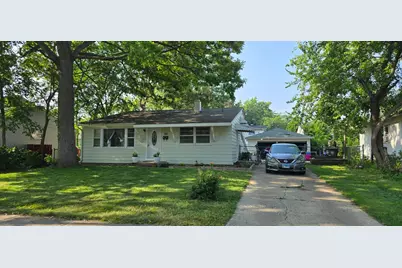360 Tee Lane, Carpentersville, IL 60110 - Photo 2