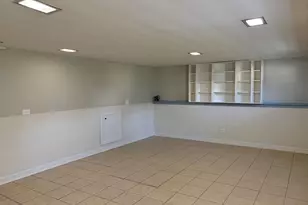 360 Tee Ln, Carpentersville, IL 60110 - Photo 8
