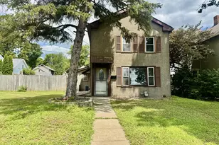 1521 1st St, Peru, IL 61354 - Photo 1