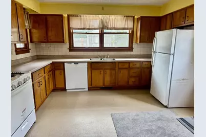 1521 1st Street, Peru, IL 61354 - Photo 6