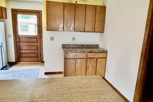 1521 1st St, Peru, IL 61354 - Photo 4