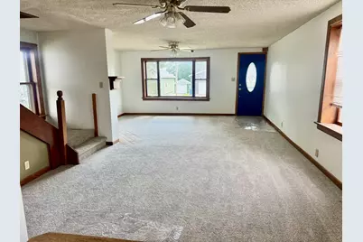 1521 1st Street, Peru, IL 61354 - Photo 2