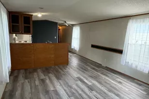 16 W Wasson Rd, Amboy, IL 61310 - Photo 4