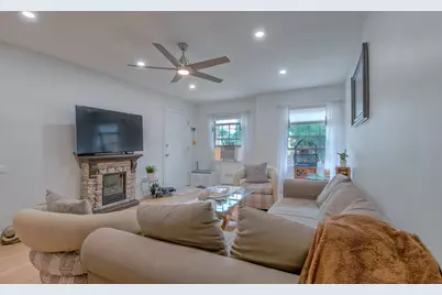4821 Hull Street #2C, Skokie, IL 60077 - Photo 4