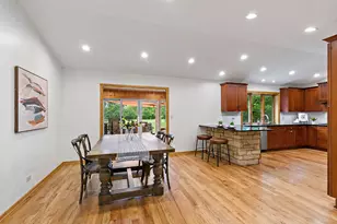 1395 Oakland Dr, Sycamore, IL 60178 - Photo 8