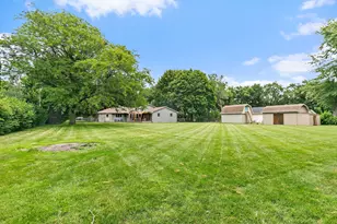 1395 Oakland Dr, Sycamore, IL 60178 - Photo 36