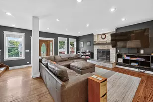 108 N Main St, Algonquin, IL 60102 - Photo 6