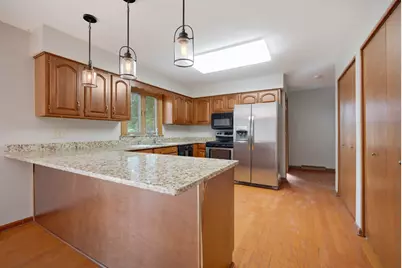 1441 Maple Lane, Elgin, IL 60123 - Photo 8