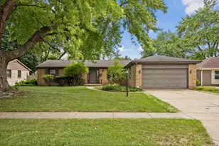 1441 Maple Ln, Elgin, IL 60123 - Photo 1