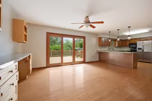 1441 Maple Ln, Elgin, IL 60123 - Photo 10
