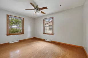 1441 Maple Ln, Elgin, IL 60123 - Photo 18