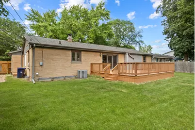 1441 Maple Lane, Elgin, IL 60123 - Photo 22