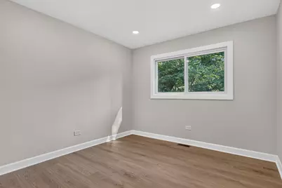 2815 Skyline Drive, Crystal Lake, IL 60012 - Photo 24
