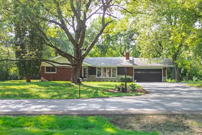 2815 Skyline Drive, Crystal Lake, IL 60012 - Photo 2