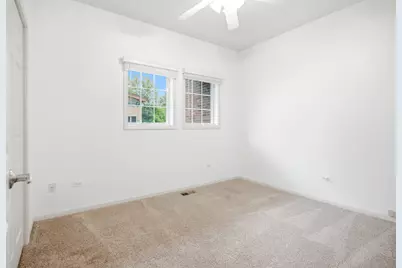 60 E Hattendorf Avenue, Roselle, IL 60172 - Photo 28