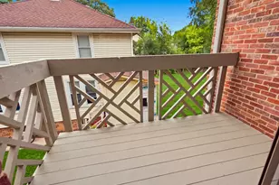 60 E Hattendorf Ave, Roselle, IL 60172 - Photo 12