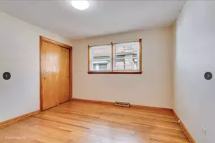 8240 S Woodlawn Ave, Chicago, IL 60619 - Photo 8