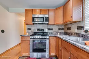 8240 S Woodlawn Ave, Chicago, IL 60619 - Photo 2