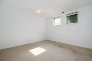 3643 W Cornelia Ave, Chicago, IL 60618 - Photo 20