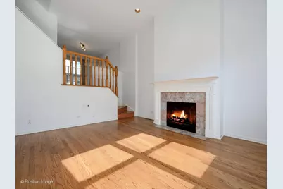 3643 W Cornelia Avenue #B, Chicago, IL 60618 - Photo 4